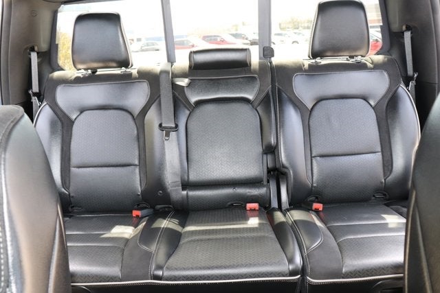2019 RAM 1500 Laramie Crew Cab 4x4 5'7' Box
